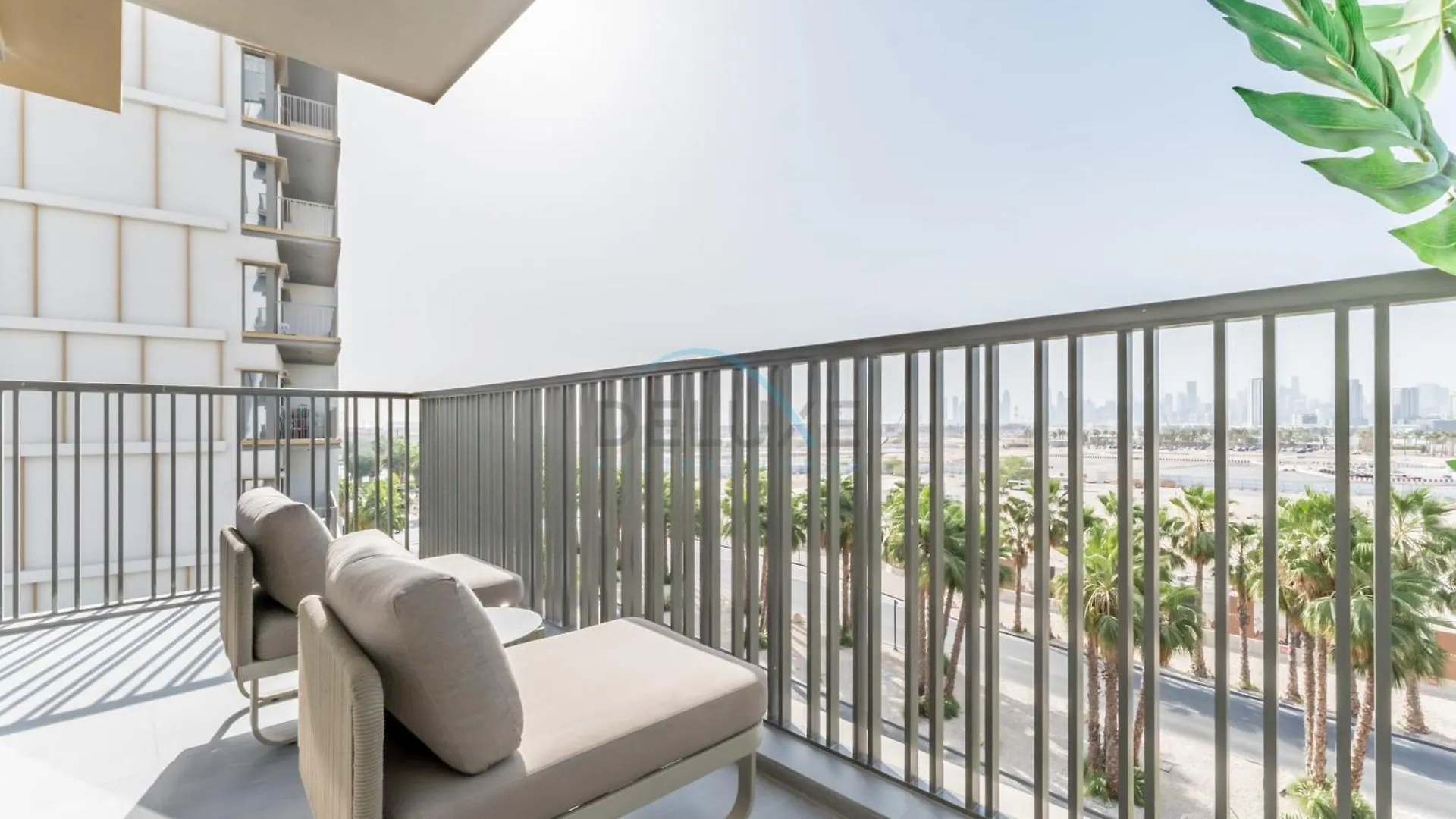 Apartment Studio With Glimpse Of Burj Khalifa, Minutes From Downtown Dubai, Mag 930, Mohammad Bin Rashid City By Deluxe Holiday Homes
