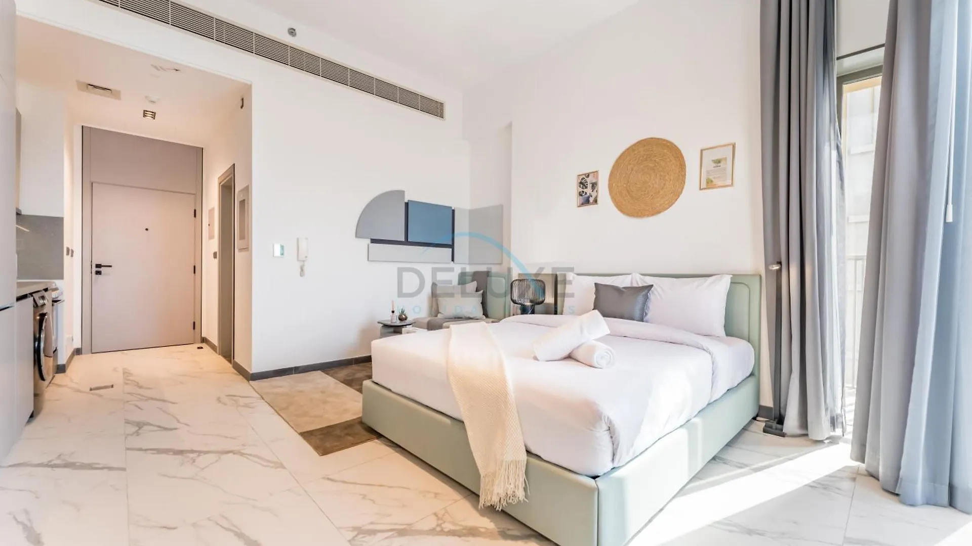 Studio With Glimpse Of Burj Khalifa, Minutes From Downtown Dubai, Mag 930, Mohammad Bin Rashid City By Deluxe Holiday Homes 0*, Dubai
